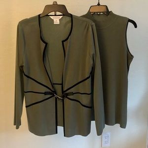 Misook Silky Green Sweater Set - size small